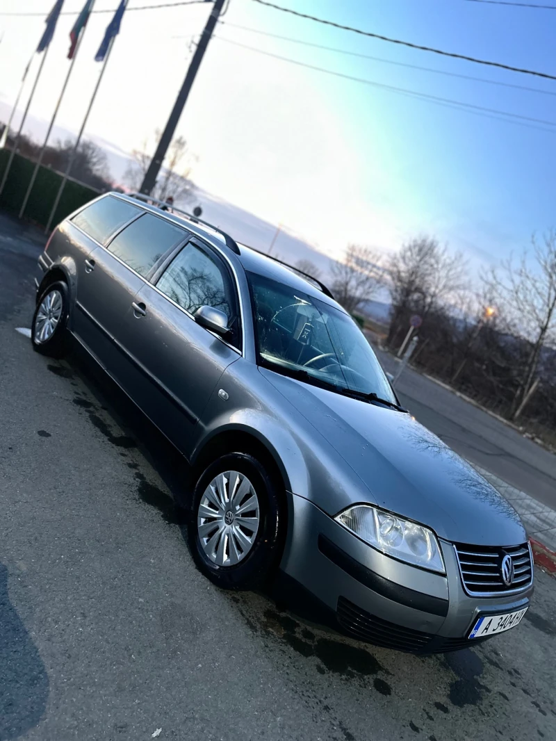 VW Passat, снимка 1 - Автомобили и джипове - 48717131