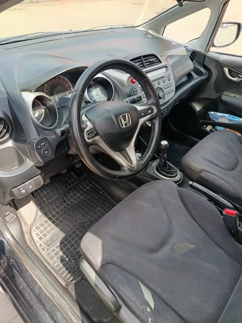 Honda Jazz, снимка 5 - Автомобили и джипове - 52357926