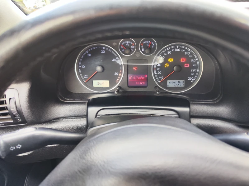 VW Passat b5.5 6ск AVF, снимка 11 - Автомобили и джипове - 52051918