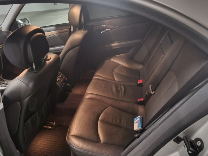 Mercedes-Benz E 320 Avangard, снимка 10 - Автомобили и джипове - 52116548