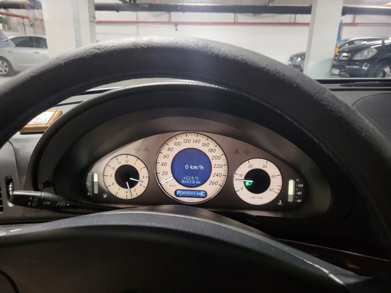 Mercedes-Benz E 320 Avangard, снимка 12 - Автомобили и джипове - 52116548