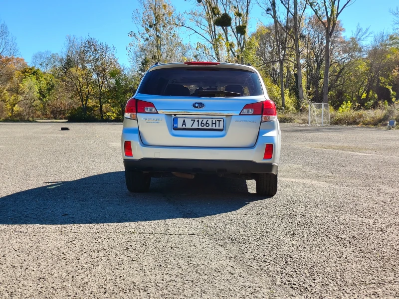 Subaru Outback, снимка 4 - Автомобили и джипове - 52261942