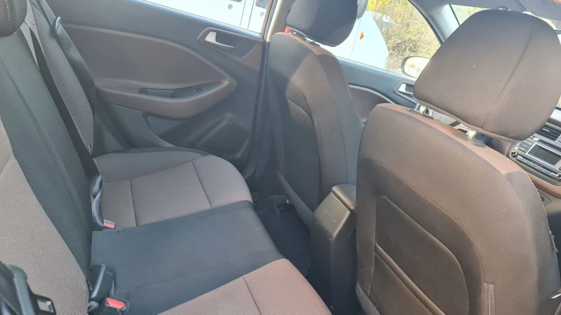 Hyundai I20 Activ, снимка 5 - Автомобили и джипове - 52326729