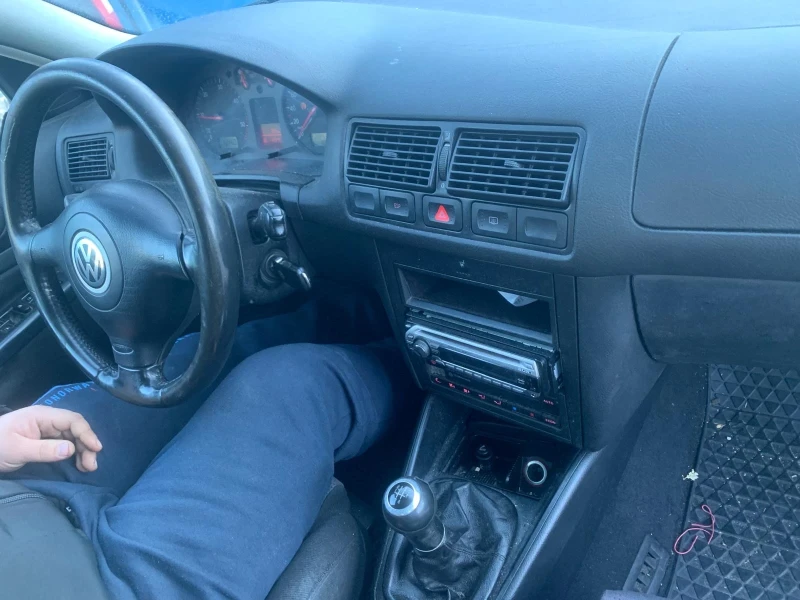 VW Golf 1.9TDI KLIMA 90k.c, снимка 6 - Автомобили и джипове - 52790176