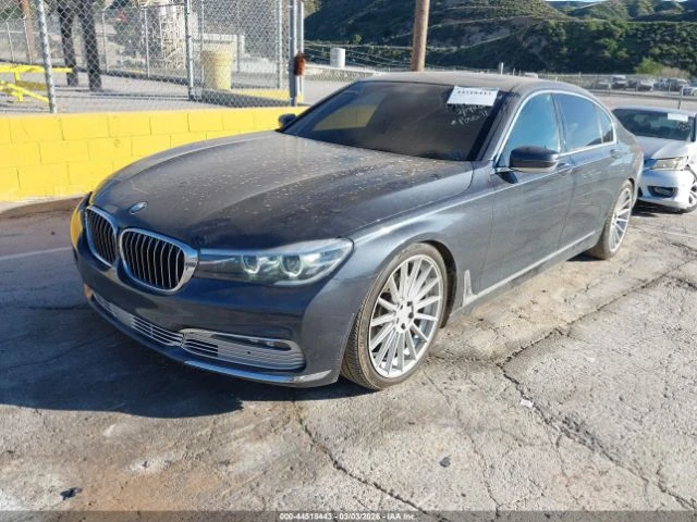 BMW 740 * КОЖА* ПОДГРЕВ* ПАНОРАМА* NAVI* КАМЕРА* LED* , снимка 2 - Автомобили и джипове - 54957196