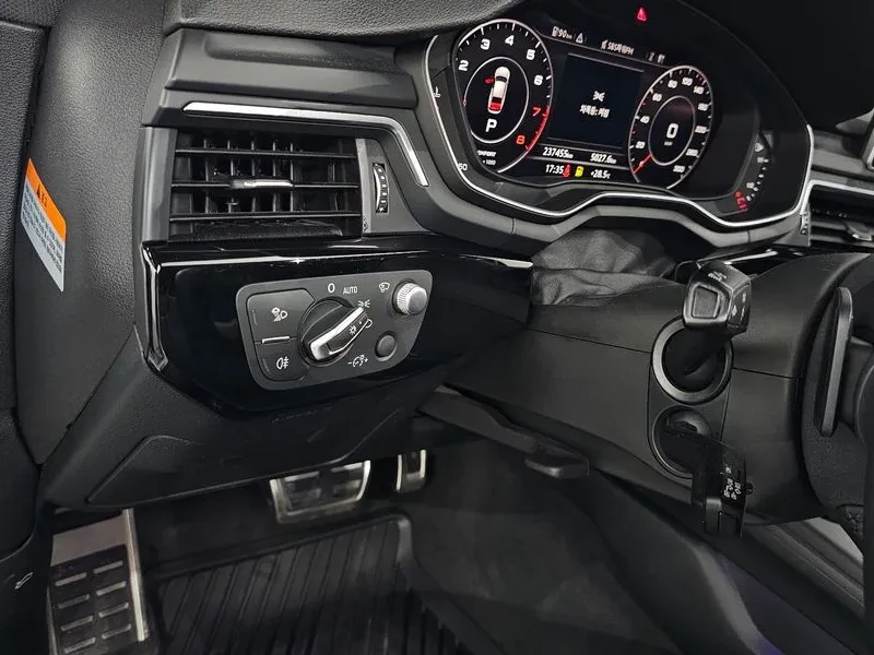 Audi A5 2.0 TFSI Quattro - САМО 30% АВАНС, снимка 16 - Автомобили и джипове - 56270695