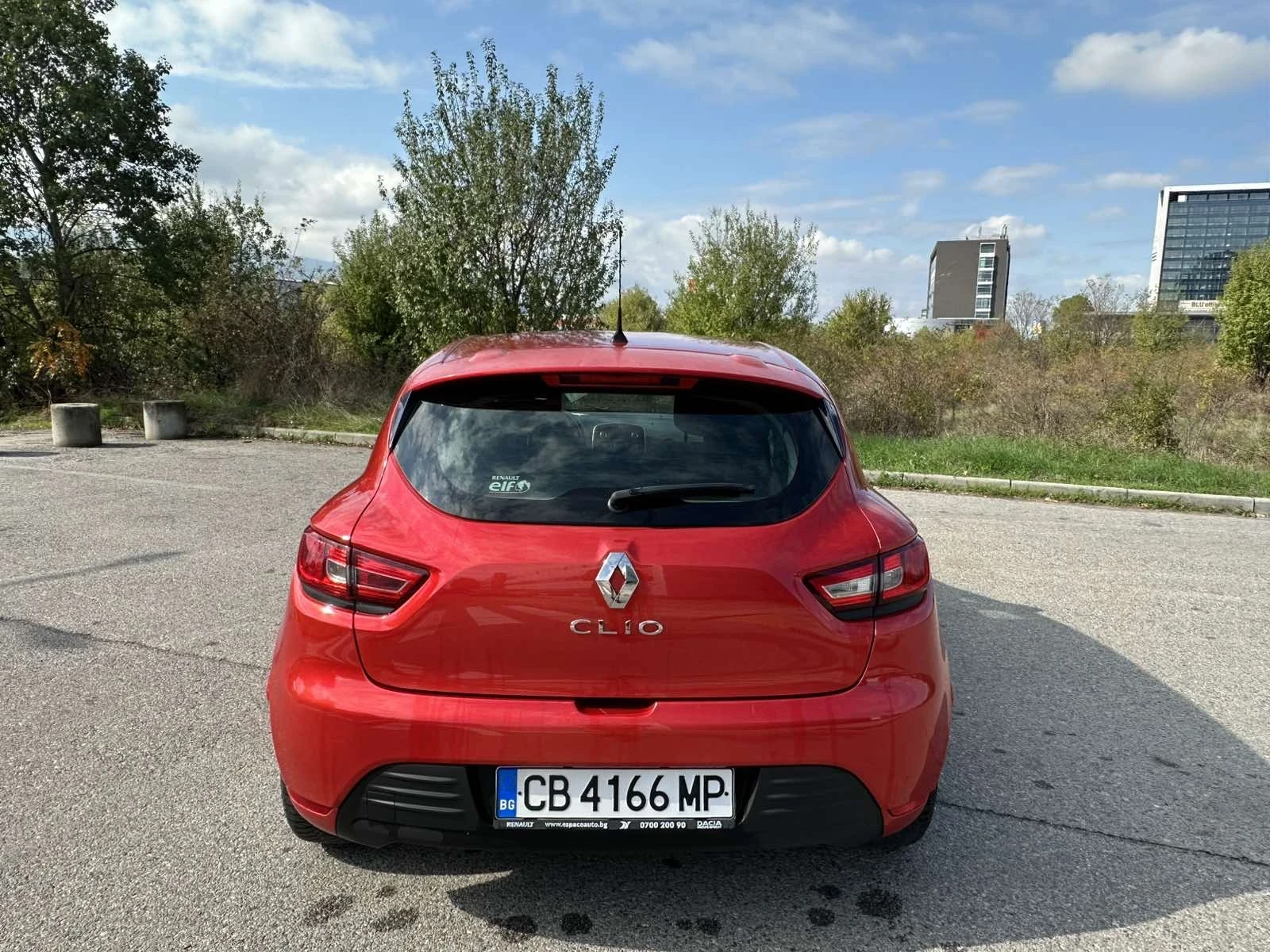 Renault Clio 1.2 бензин 4 цилиндъра - изображение 4