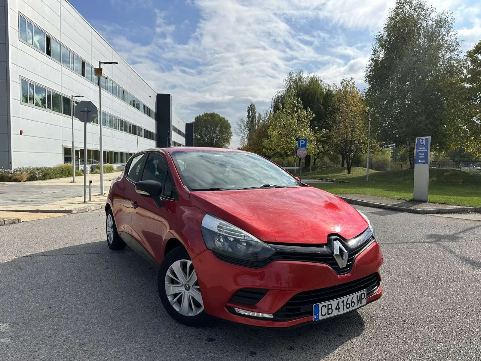 Renault Clio 1.2 бензин 4 цилиндъра - изображение 5