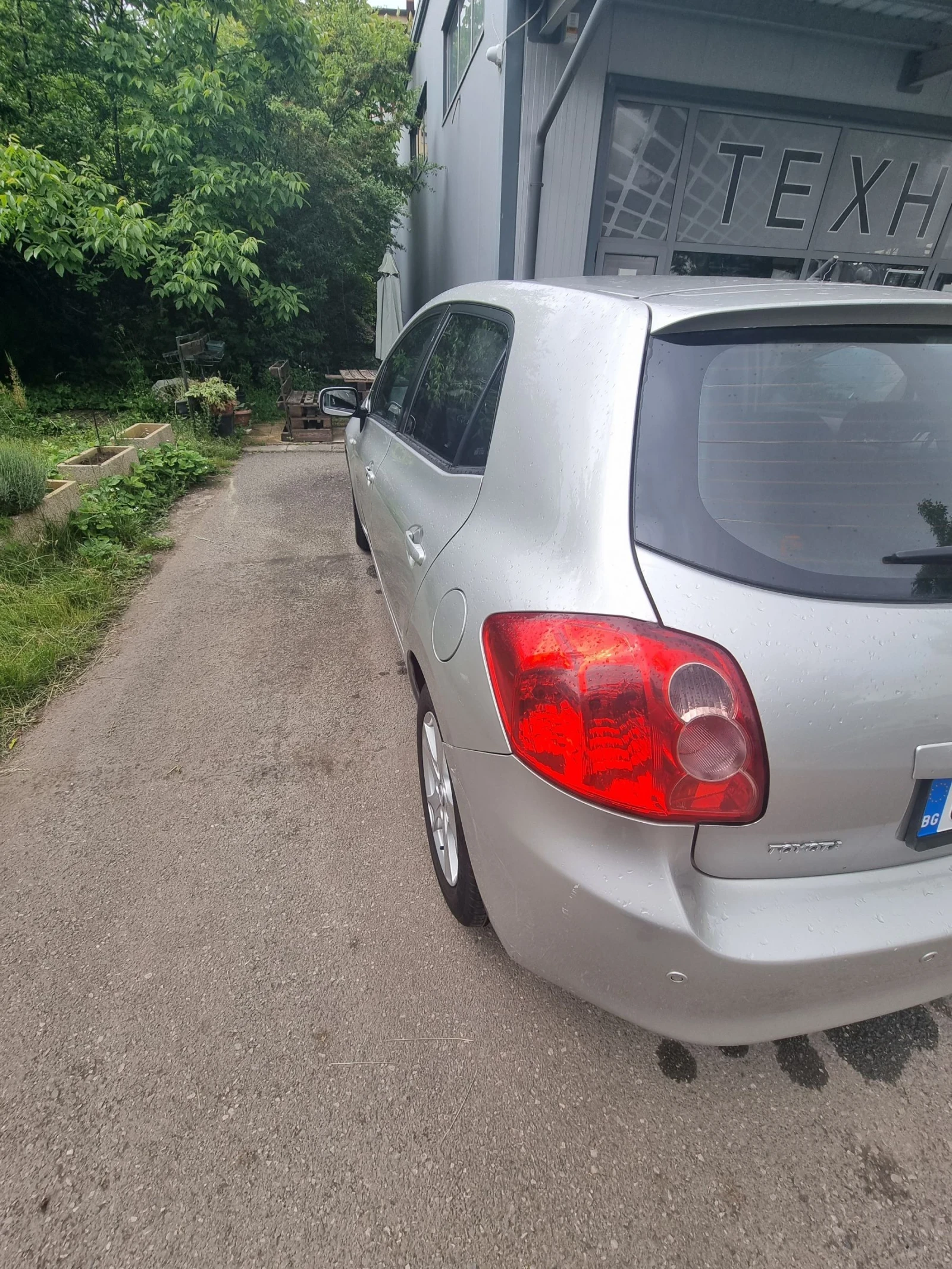 Toyota Auris  - изображение 8