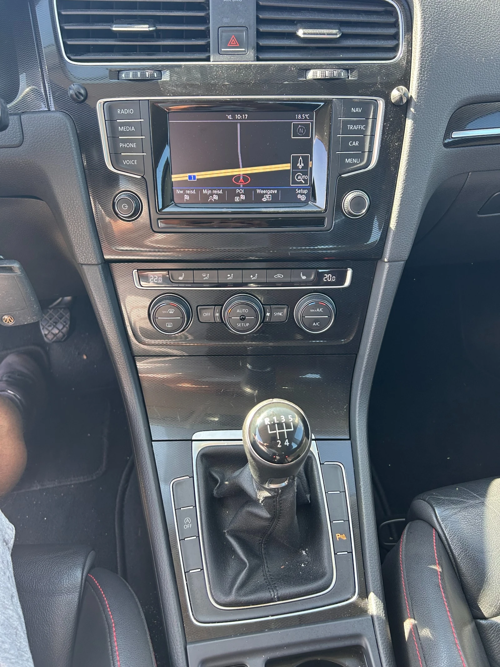 VW Golf 1.6TDI KOJA/NAVI EURO 5 | Mobile.bg   12