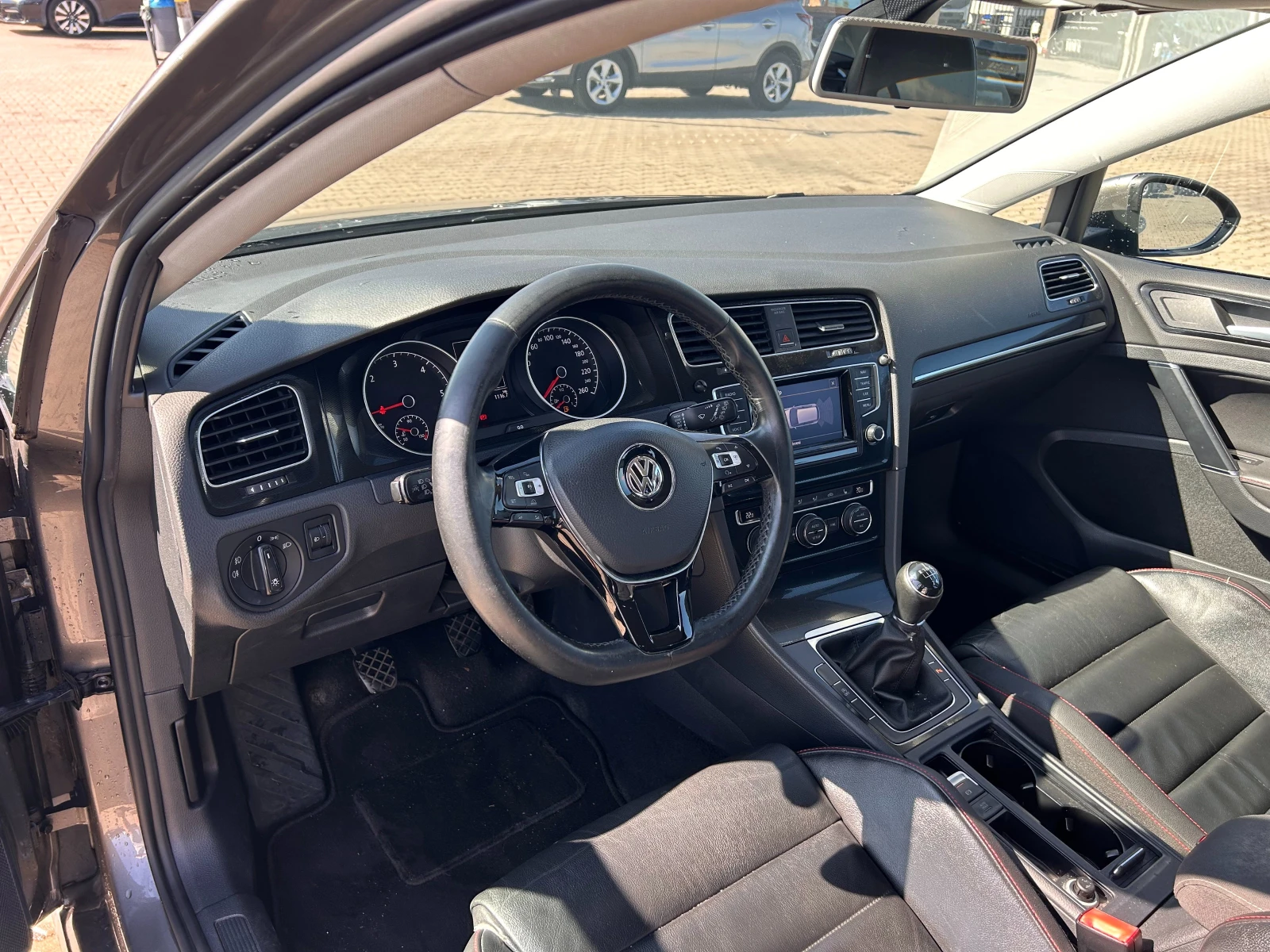 VW Golf 1.6TDI KOJA/NAVI EURO 5 | Mobile.bg   11