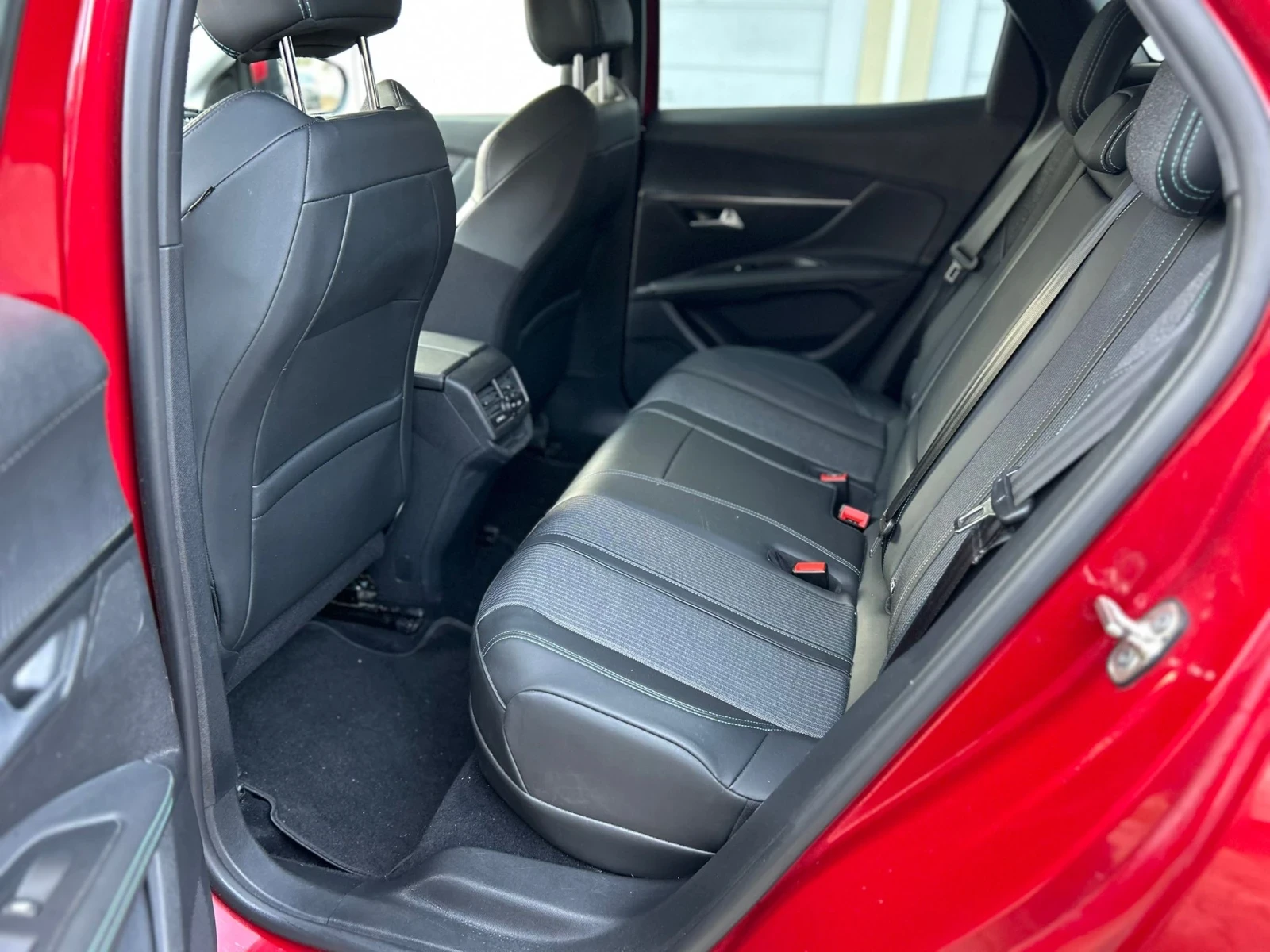 Peugeot 3008 Peugeot 3008 Hybrid | Mobile.bg � ����������� 9