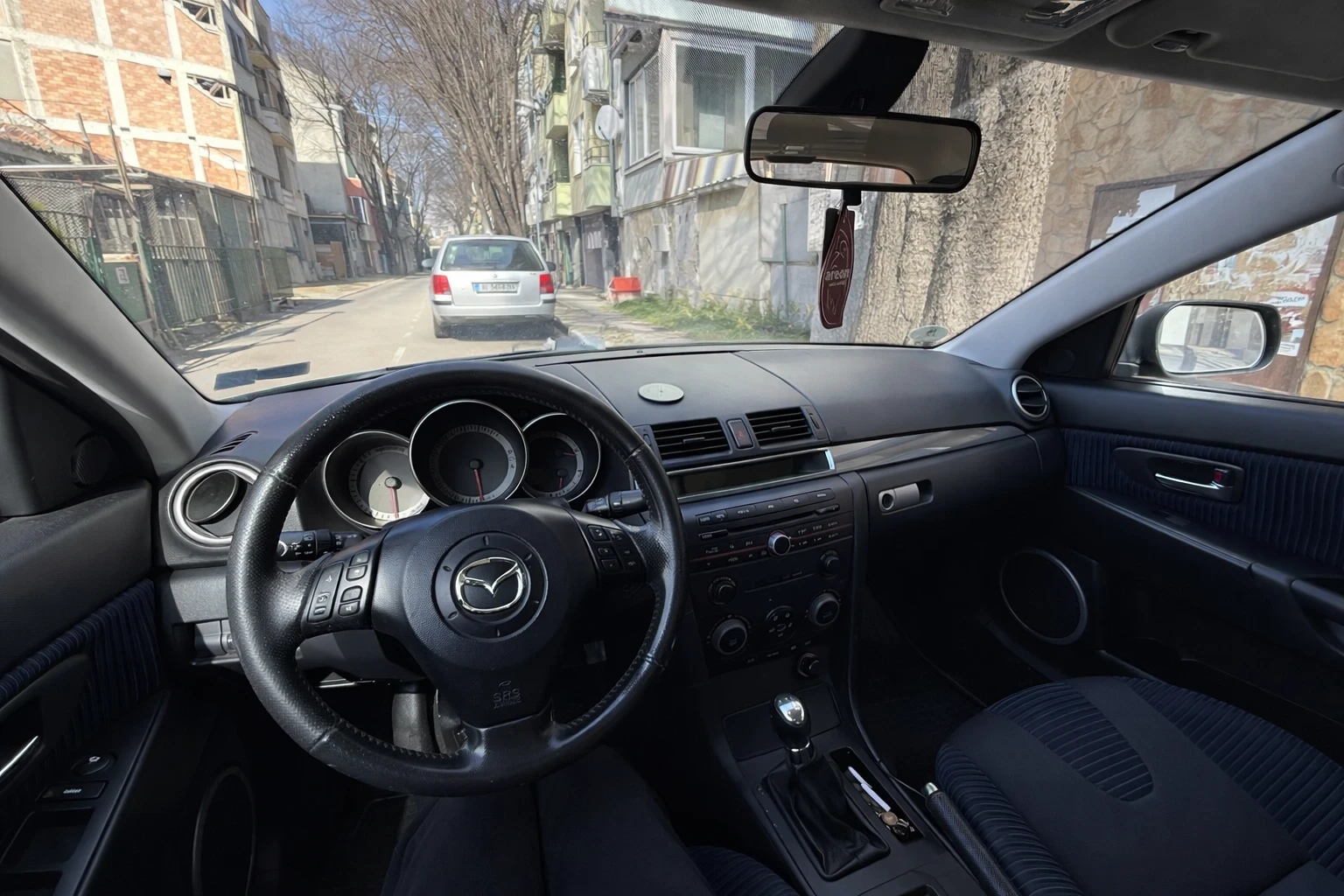 Mazda 3 1.6 CD, снимка 5 - Автомобили и джипове - 53713513