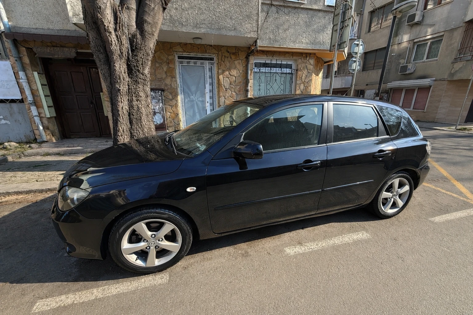 Mazda 3 1.6 CD, снимка 2 - Автомобили и джипове - 53713513