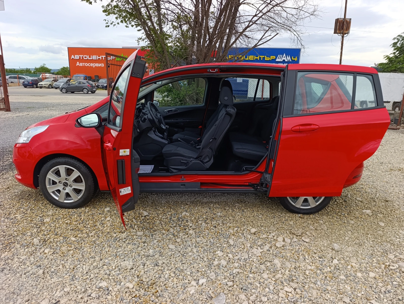 Ford B-Max 1.0 SCTi Titanium, снимка 10 - Автомобили и джипове - 53742230