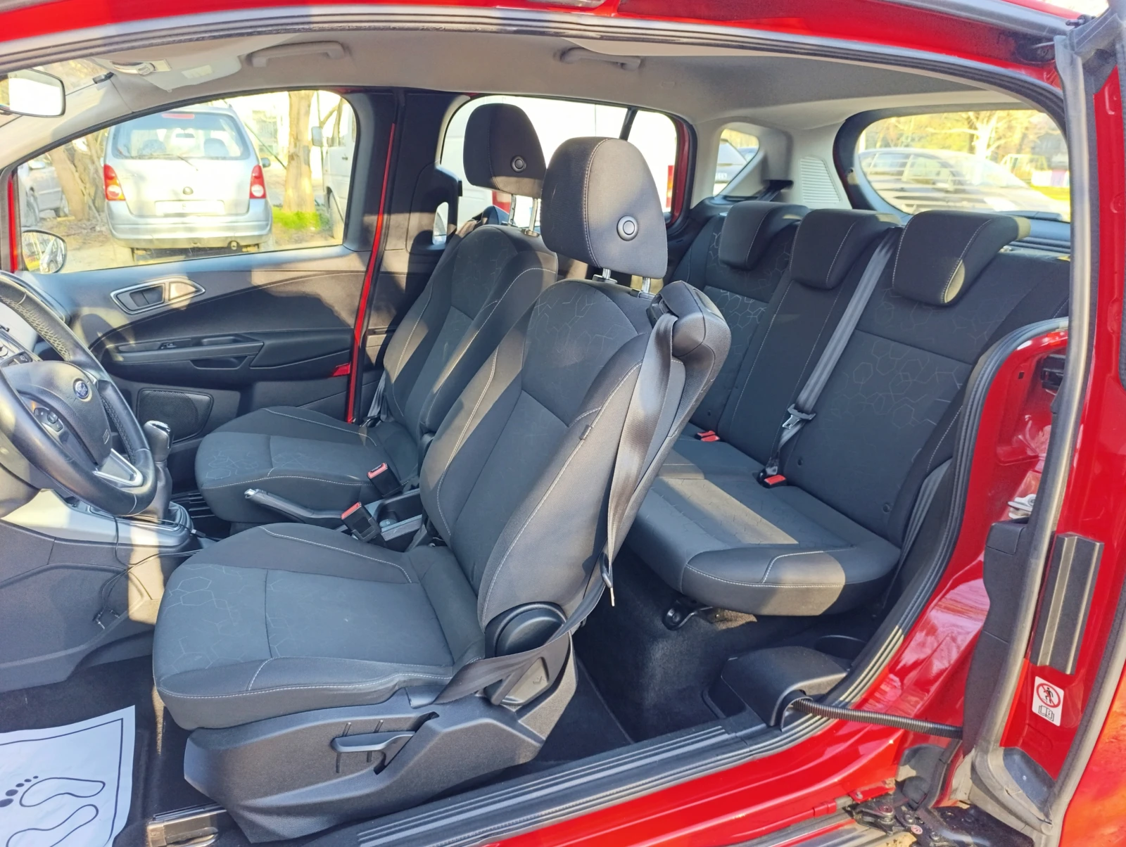 Ford B-Max 1.0i Швейцария, снимка 11 - Автомобили и джипове - 53742230