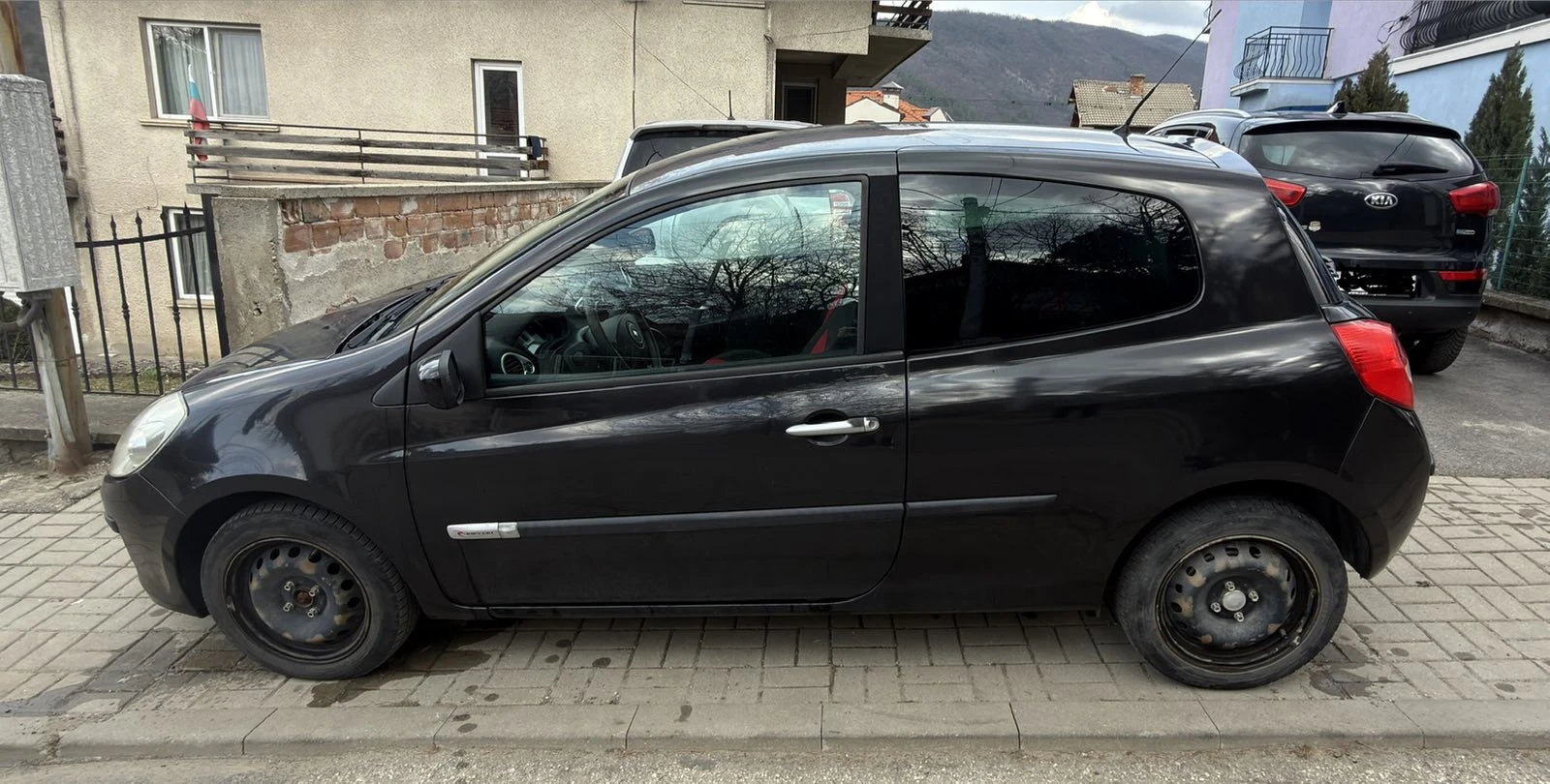 Renault Clio 1.2i, снимка 4 - Автомобили и джипове - 53895627