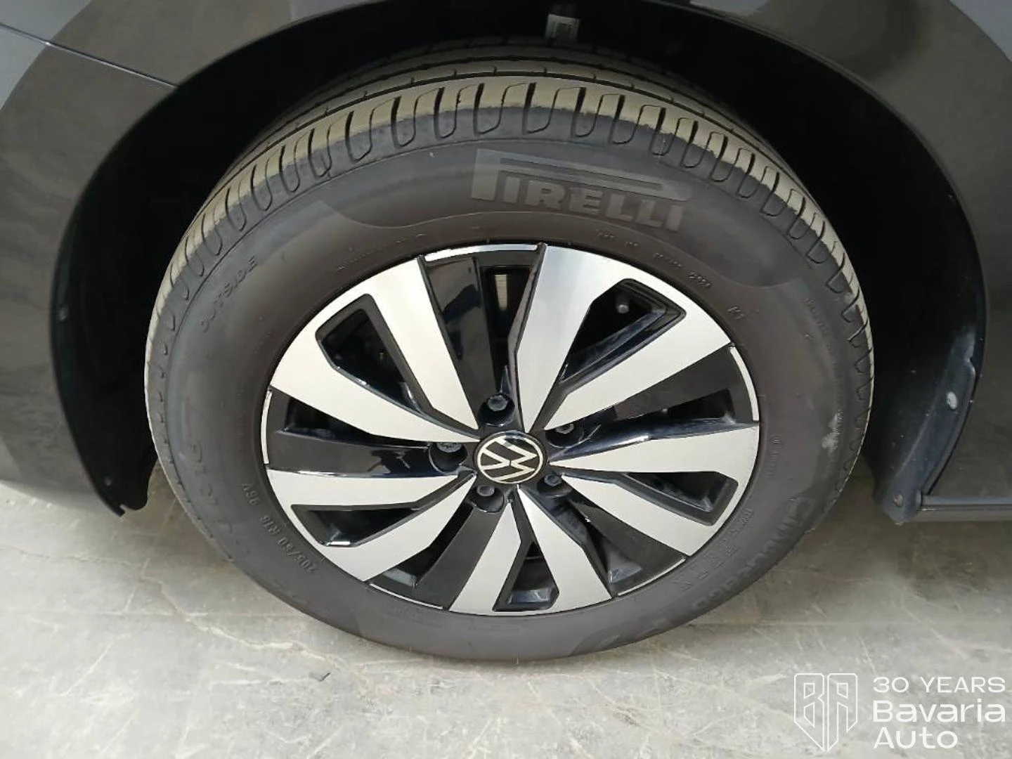 VW Touran Comfortline DSG, снимка 16 - Автомобили и джипове - 54249865
