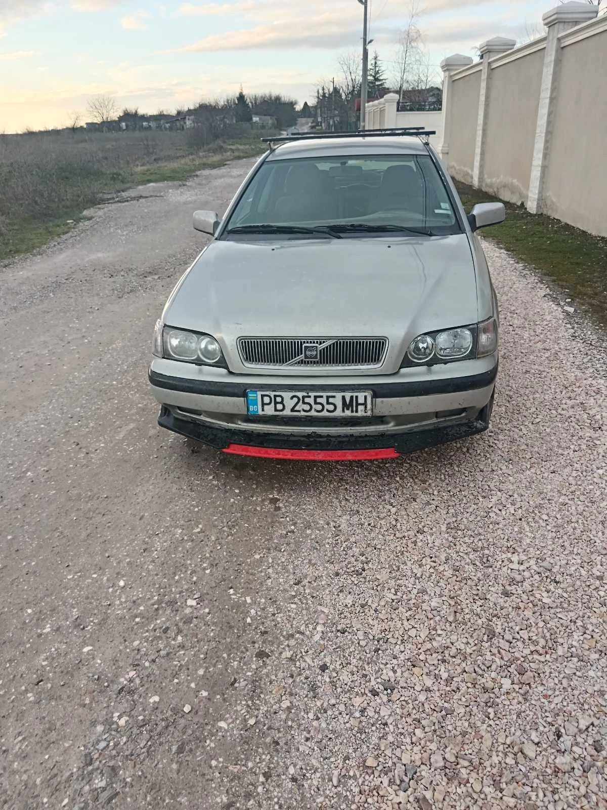 Volvo V40, снимка 4 - Автомобили и джипове - 54589060