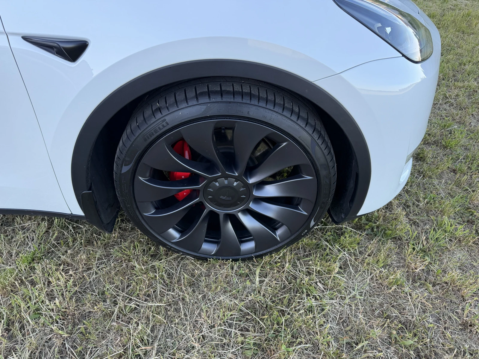 Tesla Model Y Performance, снимка 9 - Автомобили и джипове - 54805370