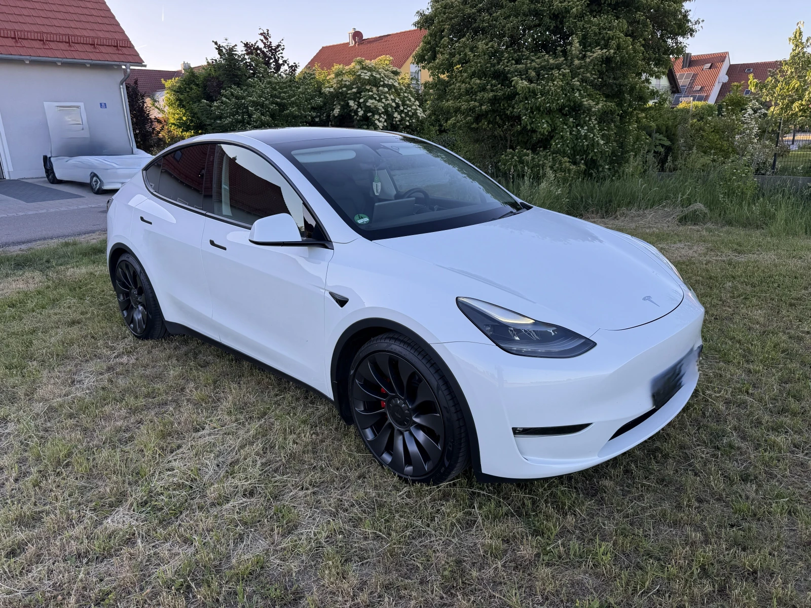 Tesla Model Y Performance, снимка 3 - Автомобили и джипове - 54805370