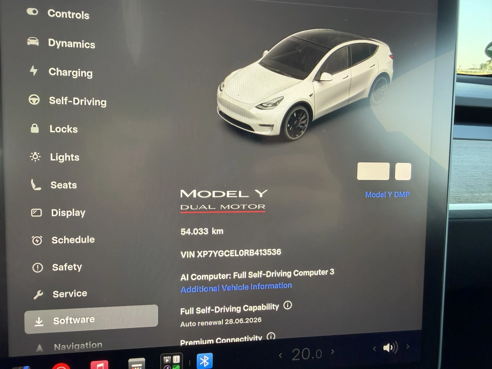 Tesla Model Y Performance, снимка 16 - Автомобили и джипове - 54805370