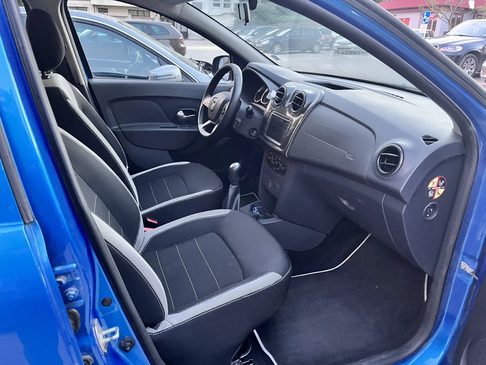 Dacia Sandero Stepway, снимка 10 - Автомобили и джипове - 54814190
