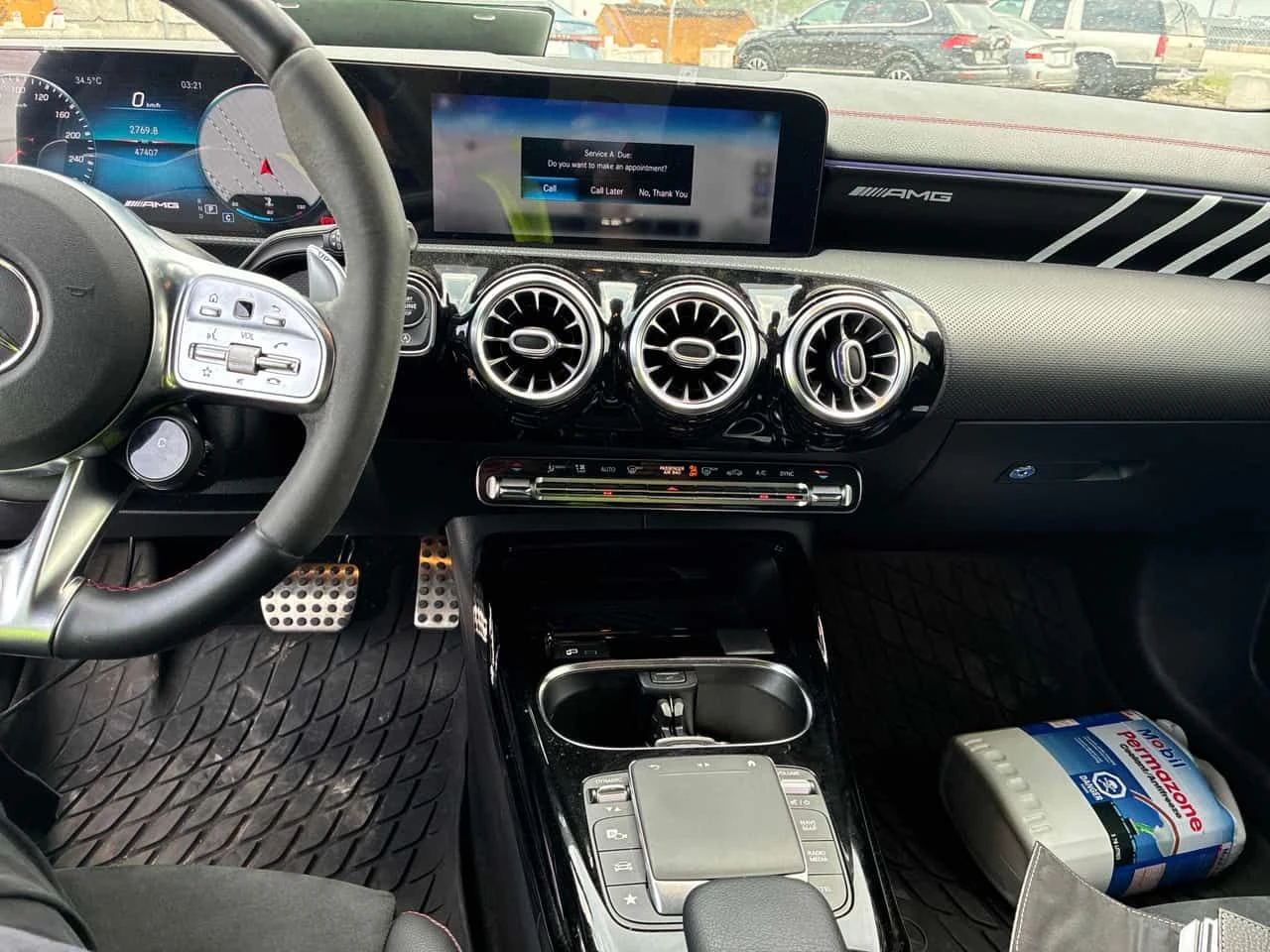 Mercedes-Benz CLA AMG 35  CARFAX, снимка 9 - Автомобили и джипове - 54892647