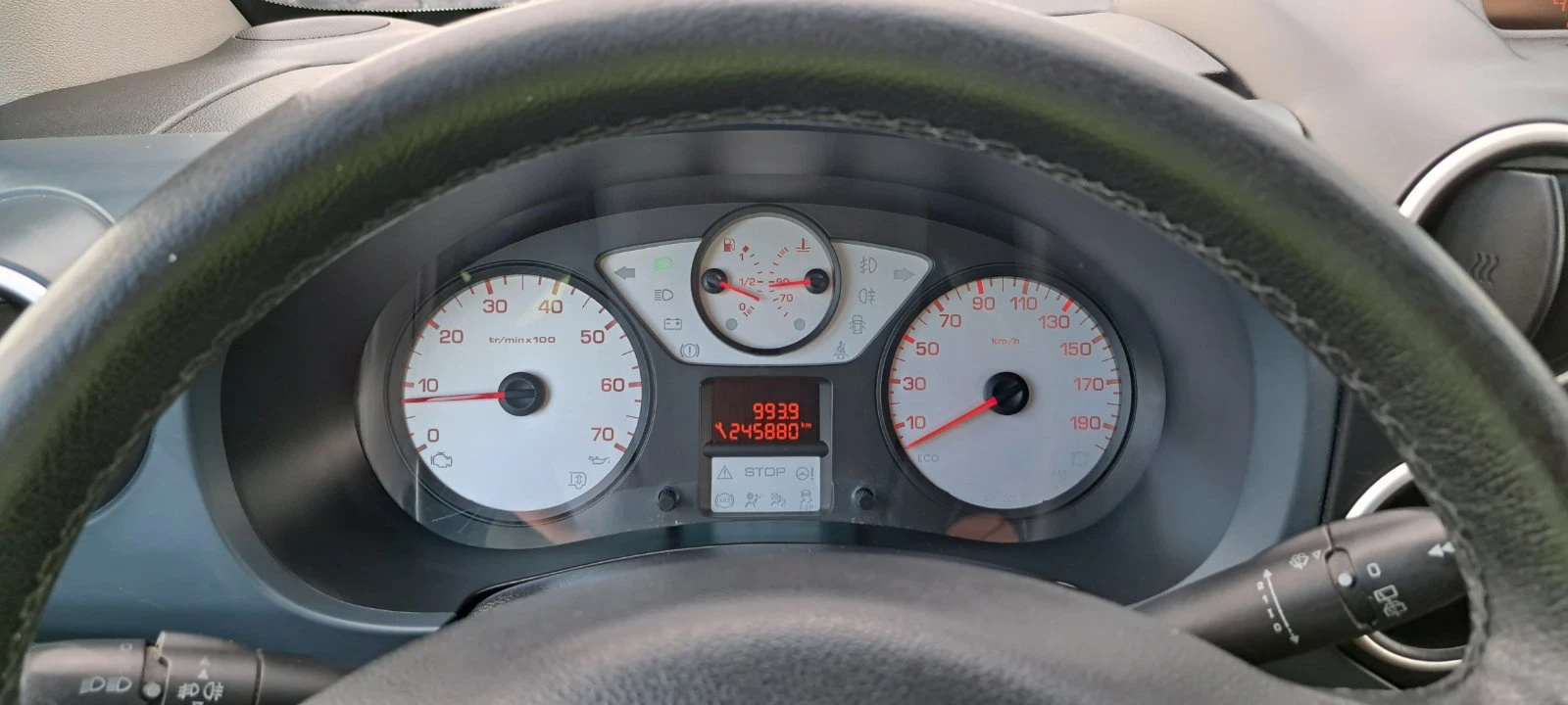 Peugeot Partner 1.6 HDI 92kc Tepee, снимка 13 - Автомобили и джипове - 55156867