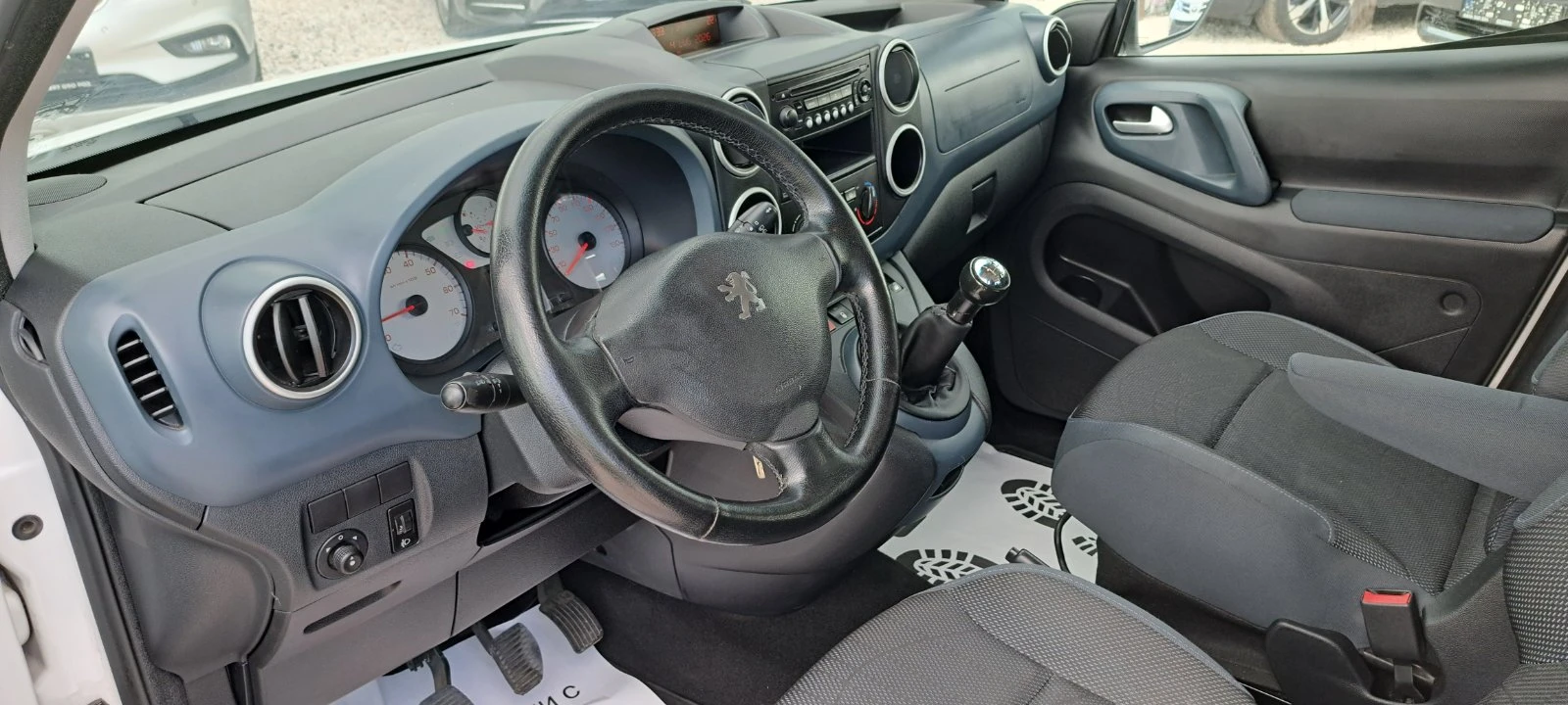 Peugeot Partner 1.6 HDI 92kc Tepee, снимка 10 - Автомобили и джипове - 55156867