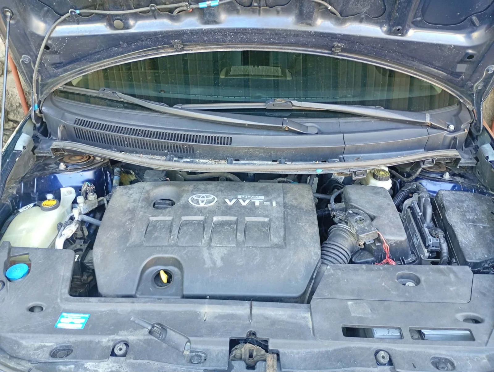 Toyota Auris 1.6VVT-I, снимка 15 - Автомобили и джипове - 55506947
