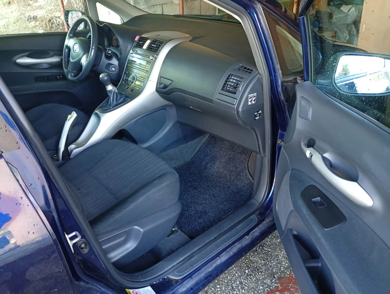Toyota Auris 1.6VVT-I, снимка 8 - Автомобили и джипове - 55506947