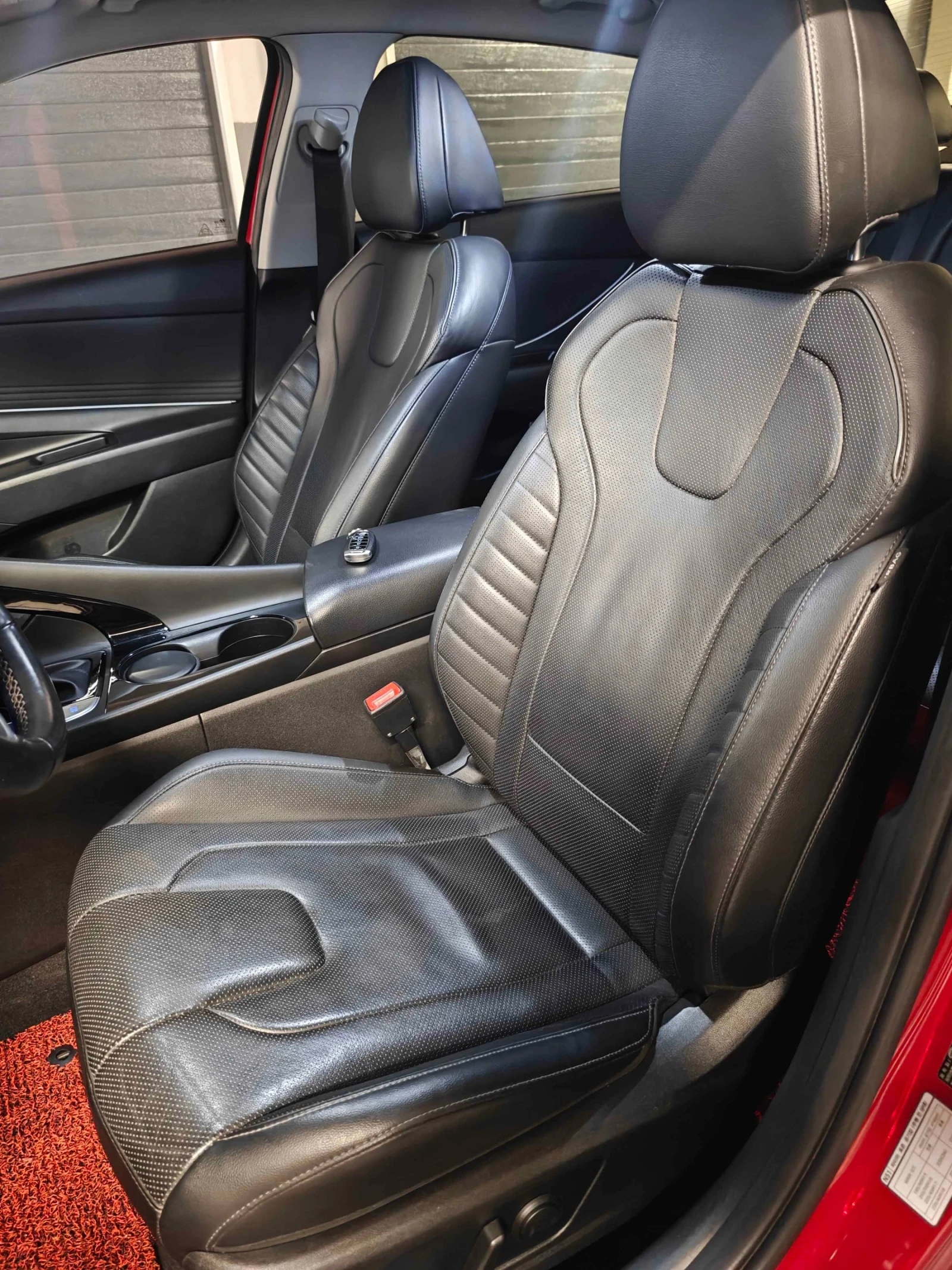 Hyundai Elantra, снимка 10 - Автомобили и джипове - 55598583