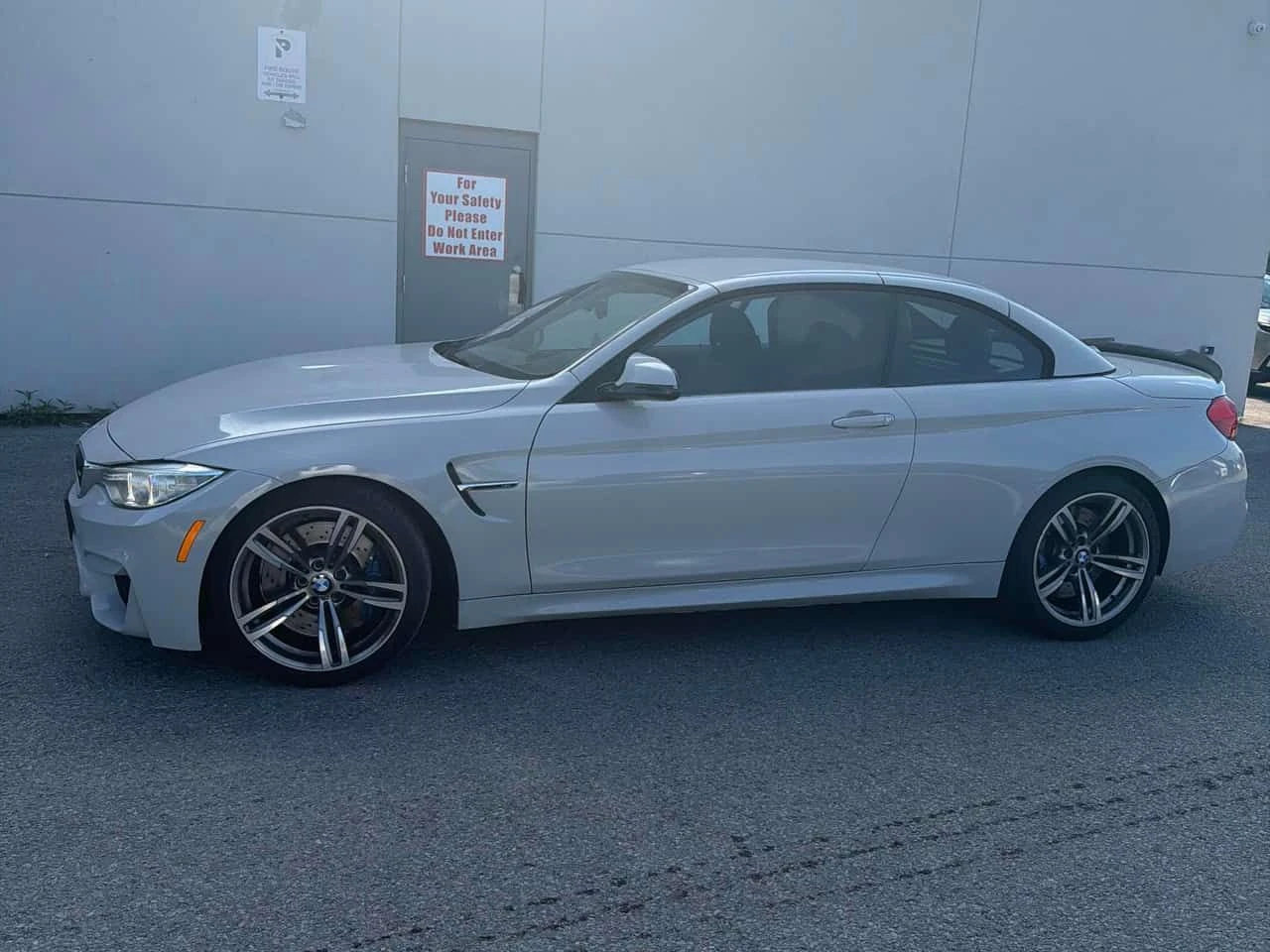 BMW M4 * 2dr Conv * АВТОКРЕДИТ БЕЗ ПЪРВОНАЧАЛНА ВНОСКА* , снимка 2 - Автомобили и джипове - 55676982
