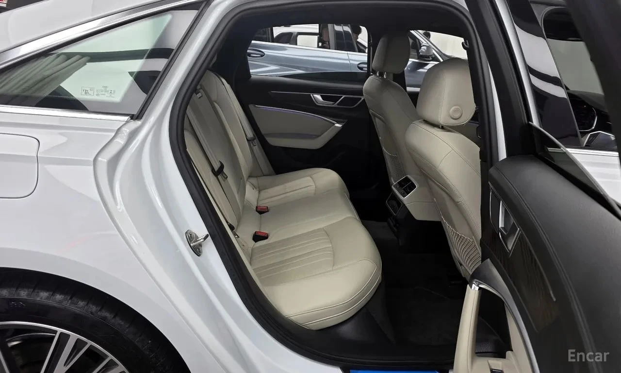 Audi A6 * ДИСТРОНИК * ОБДУХВАНЕ * 360 * HUD * , снимка 12 - Автомобили и джипове - 55986912