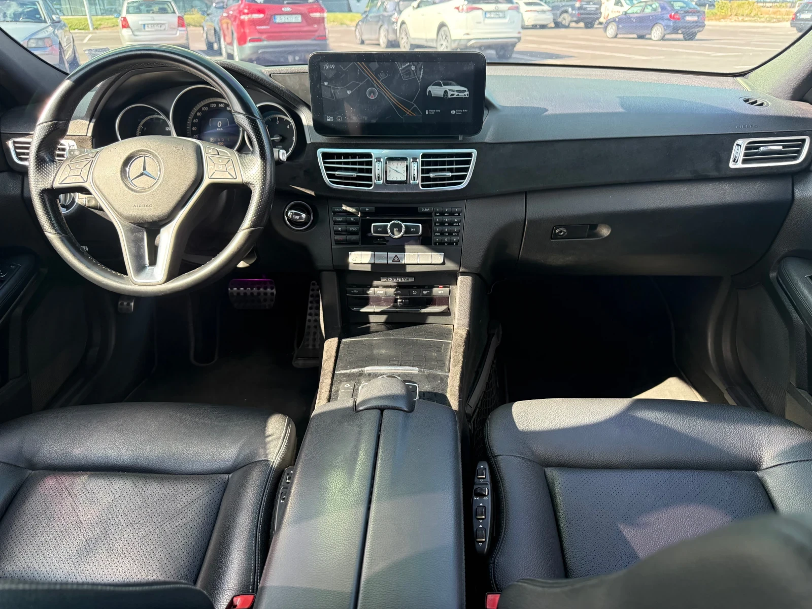 Mercedes-Benz 220 E220/ AMG / CARPLAY, снимка 9 - Автомобили и джипове - 56626527