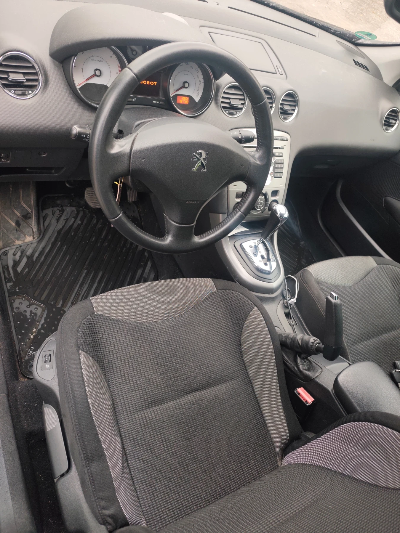 Peugeot 308 2.0HDI/163/AUTOMATIC , снимка 4 - Автомобили и джипове - 56726432
