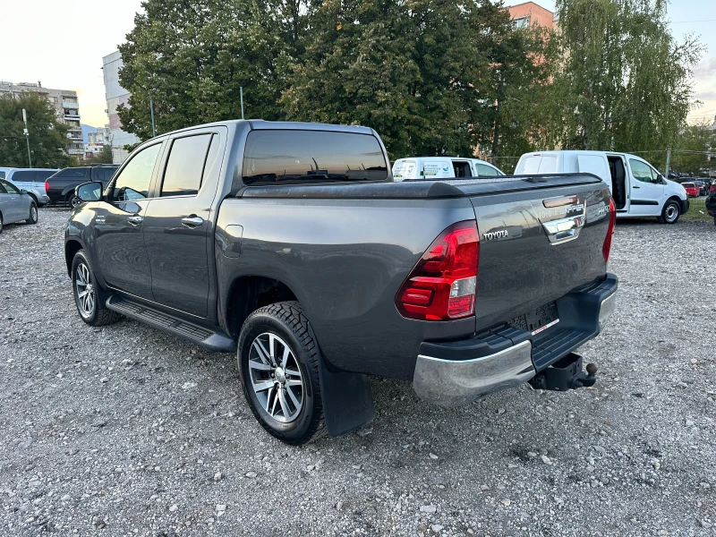 Toyota Hilux 2.4D4D 150kc FULLLL AVTOMAT, снимка 5 - Автомобили и джипове - 47609452