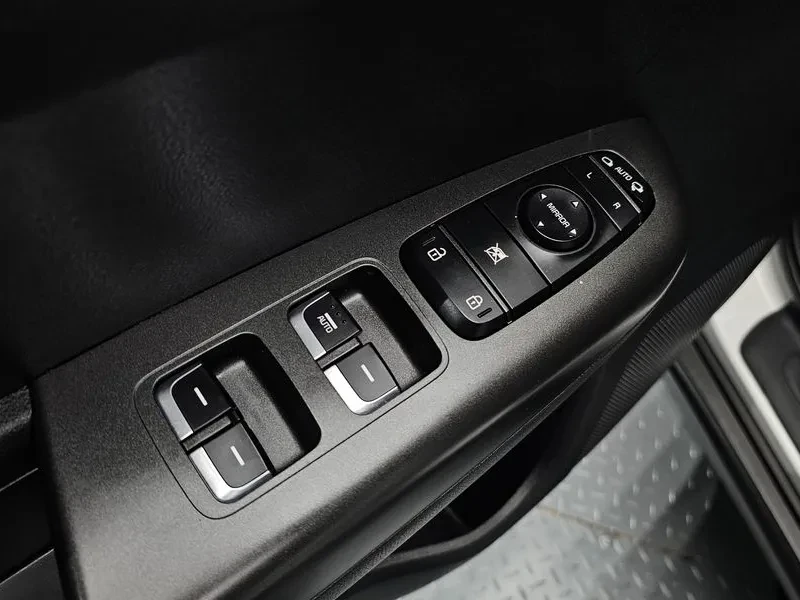Kia Sportage 4Th Generation Diesel 2.0 2Wd Prestige, снимка 16 - Автомобили и джипове - 55100498