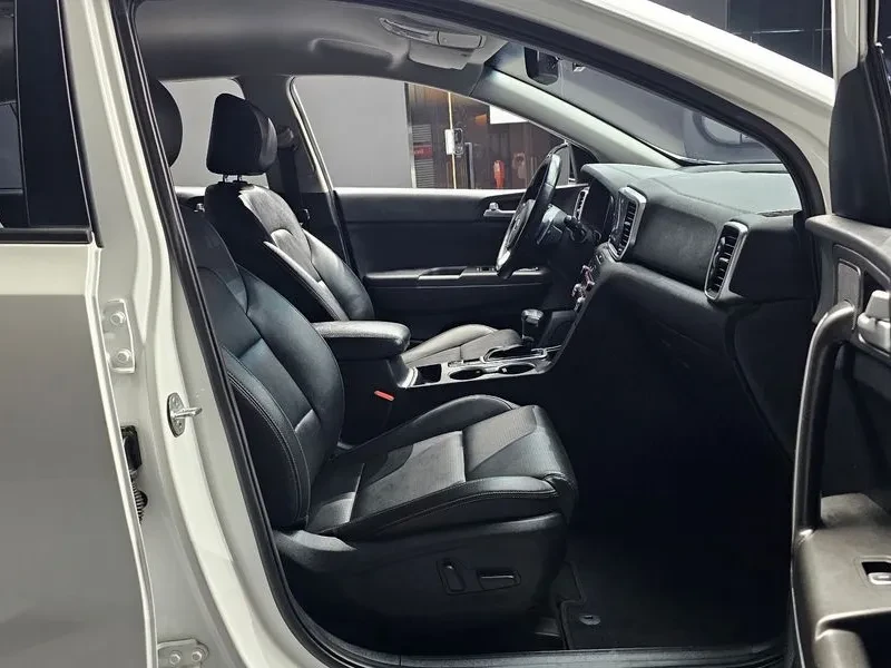 Kia Sportage 4Th Generation Diesel 2.0 2Wd Prestige, снимка 10 - Автомобили и джипове - 55100498