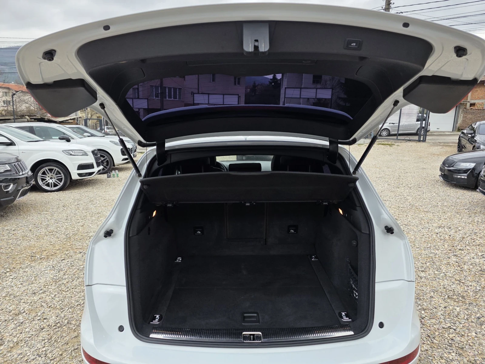 Audi SQ5 COMPETITION= BANG&OLUFESEN= PANO= WEBASTO= FULL, снимка 17 - Автомобили и джипове - 53963307