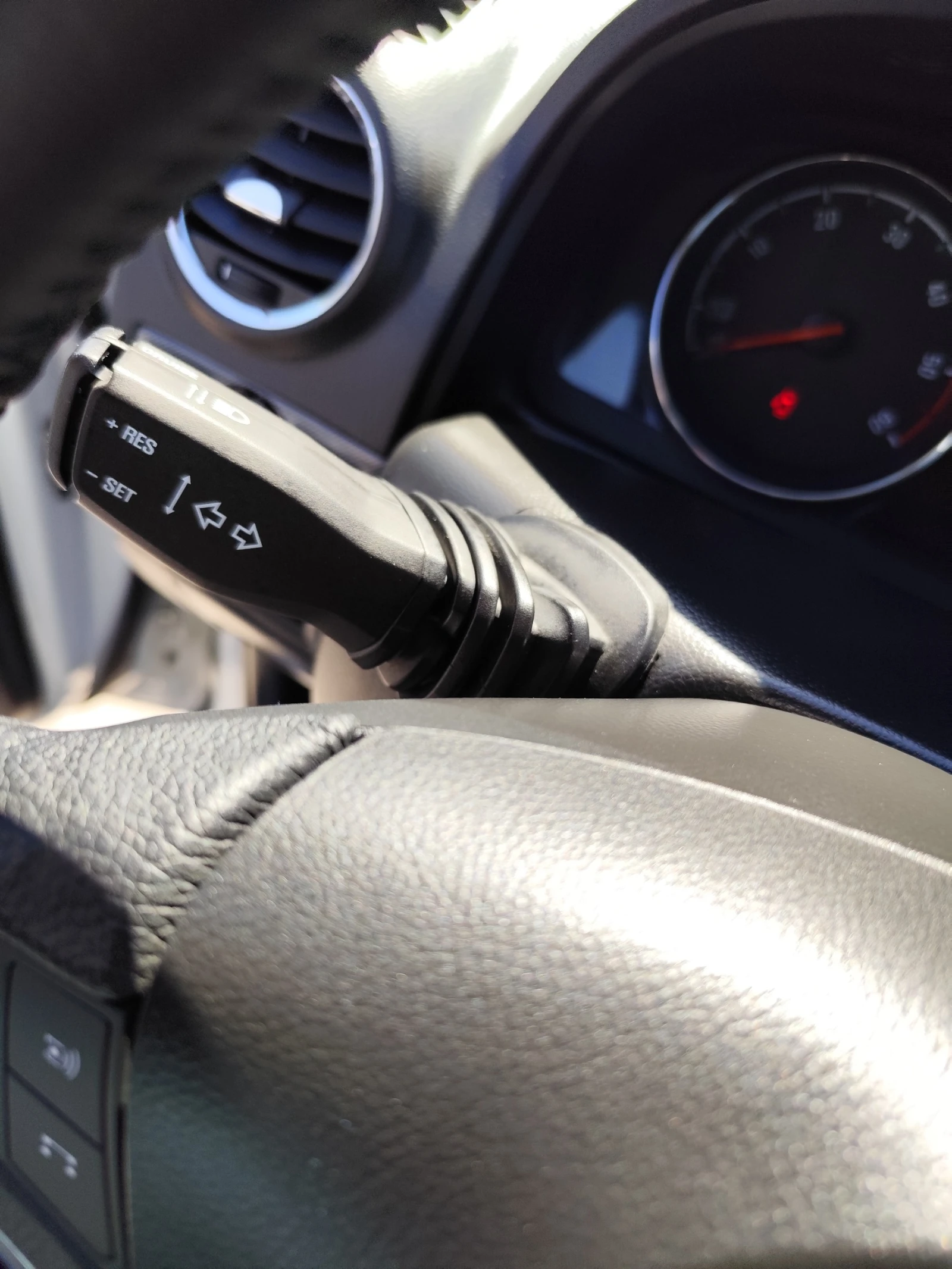 Opel Antara 1.9CDTi* 4X4* EURO5B* FACELIFT, снимка 10 - Автомобили и джипове - 54266625