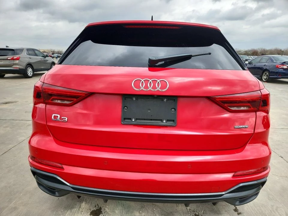 Audi Q3, снимка 6 - Автомобили и джипове - 54687466