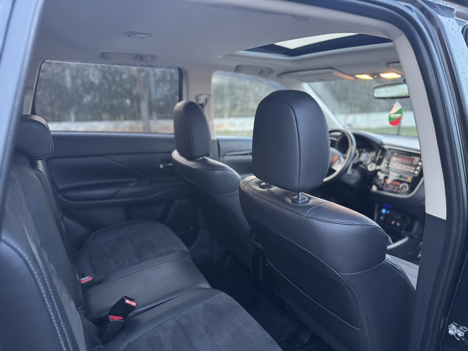 Mitsubishi Outlander 3.0 AWD FACE, снимка 10 - Автомобили и джипове - 55491726