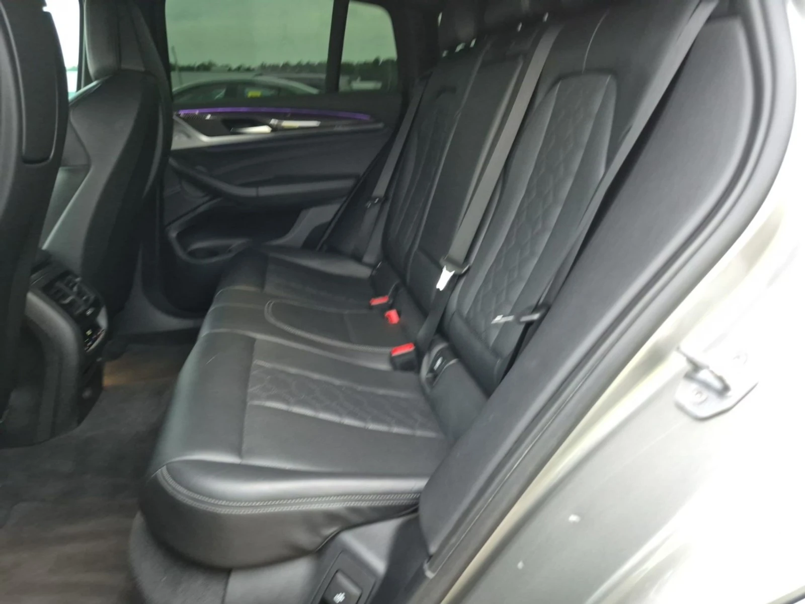 BMW X4 M* КОЖА* ПОДГРЕВ* ПАНО* HARMAN KARDON* HUD* , снимка 11 - Автомобили и джипове - 55510856