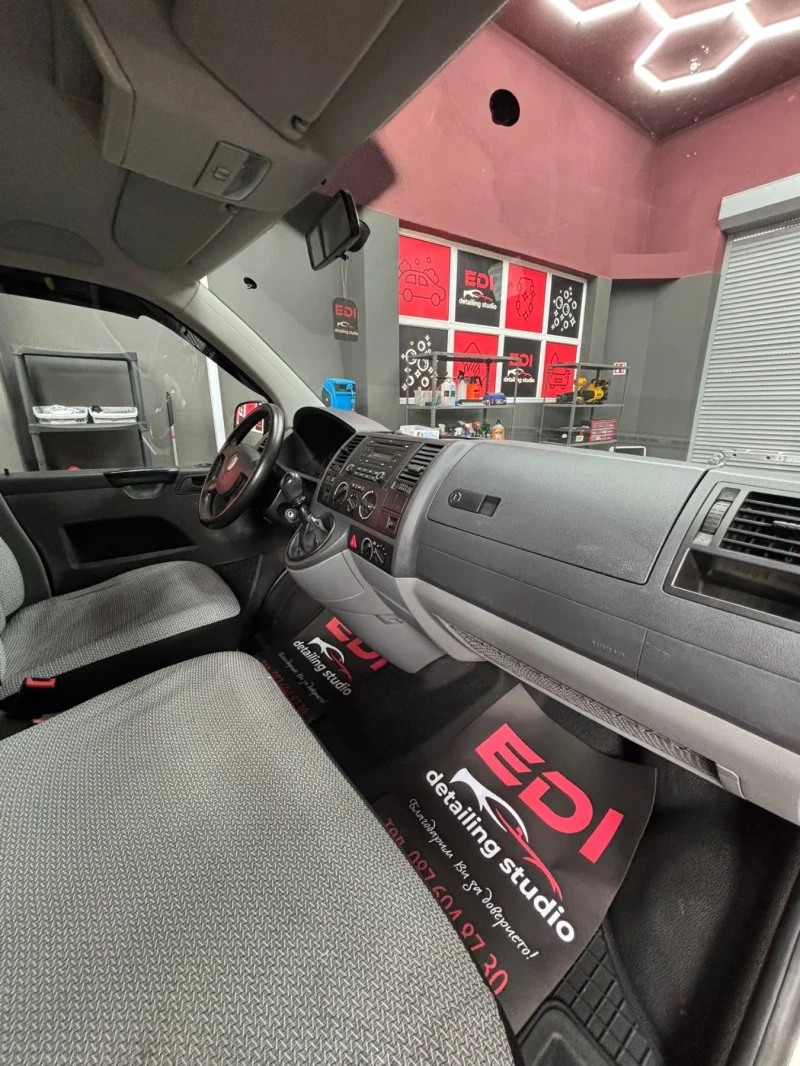 VW Transporter 2.5Tdi 131 ps, снимка 9 - Бусове и автобуси - 52668999