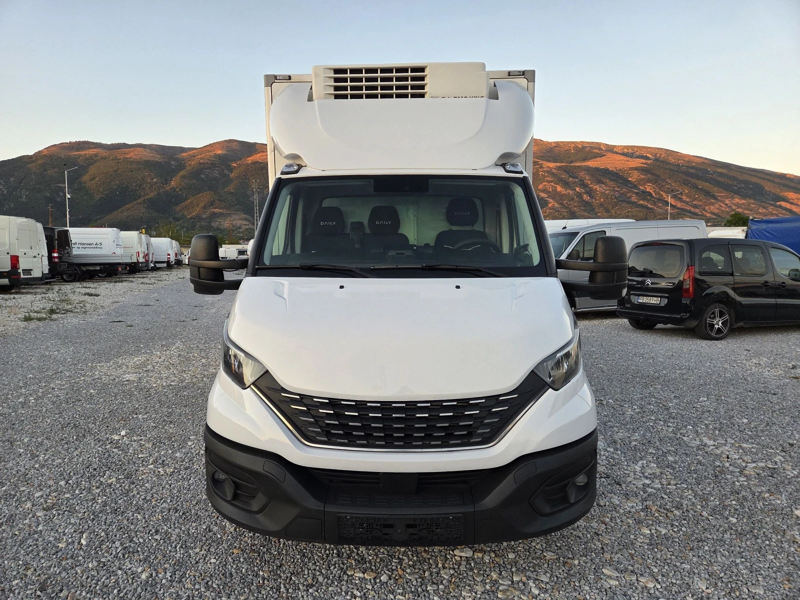 Iveco Daily 35s18, ХЛАДИЛЕН, Падащ борд, Климатик - изображение 8