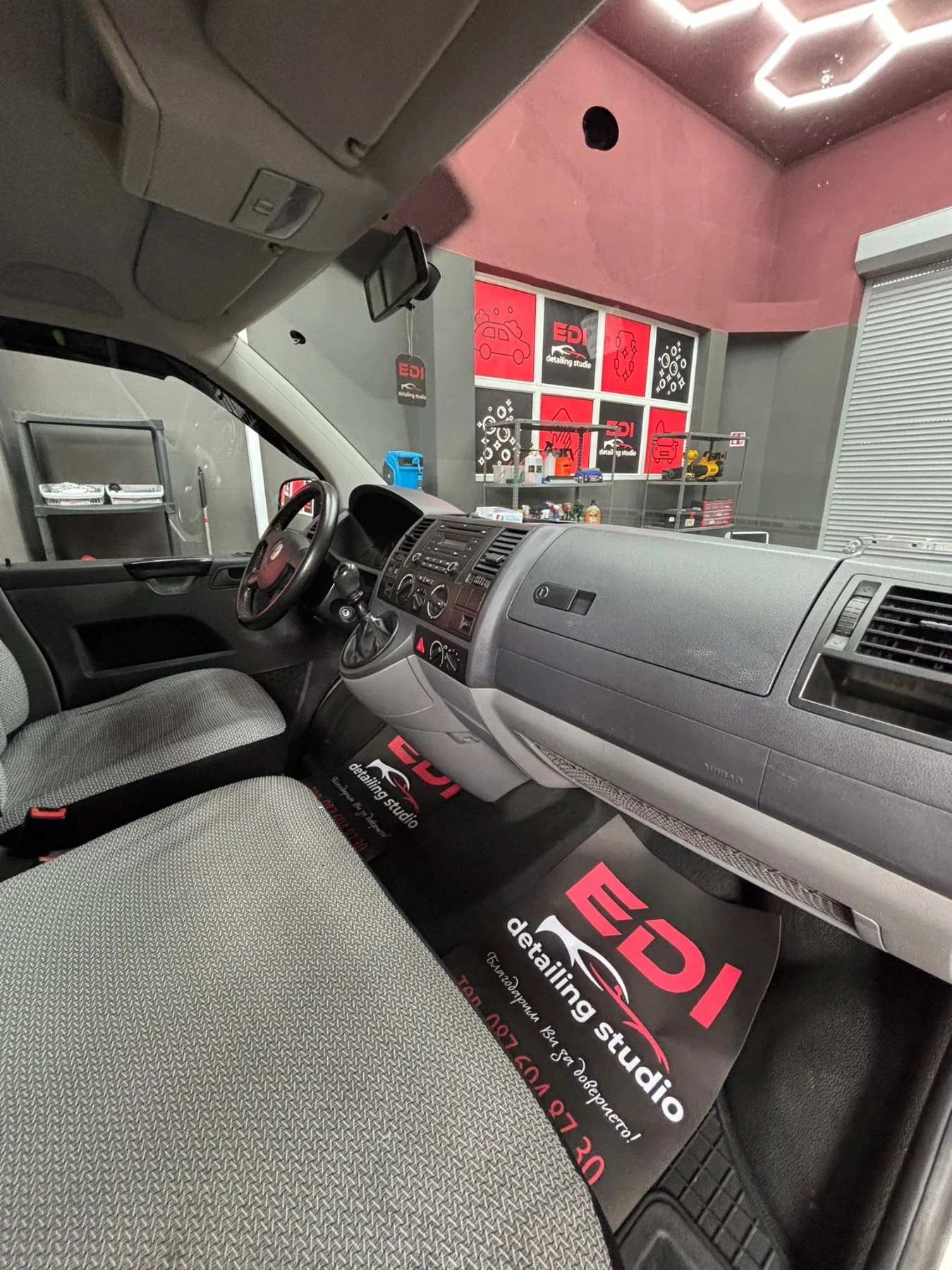 VW Transporter 2.5Tdi 131 ps - изображение 9