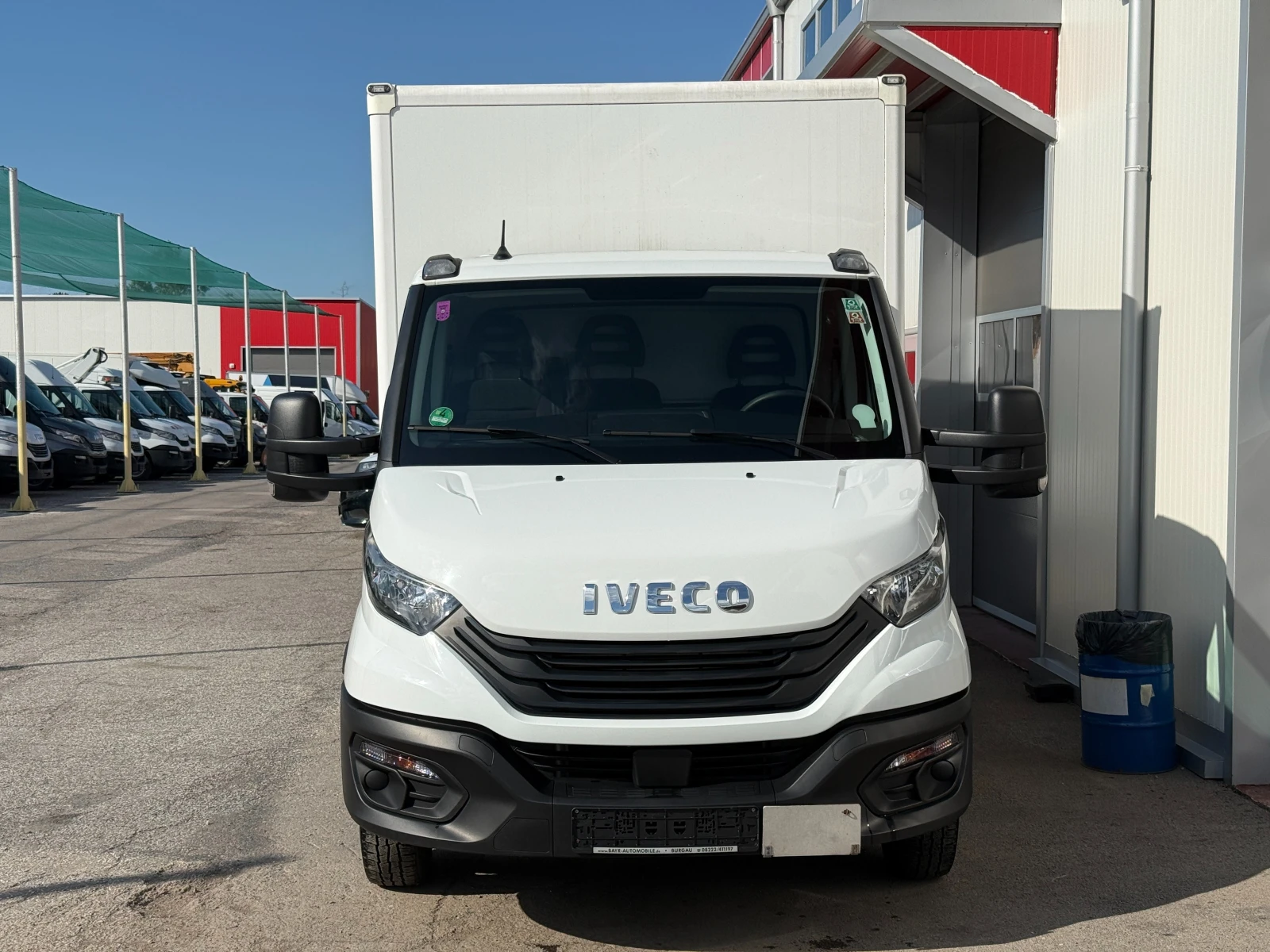 Iveco Daily 2.3 Фургон с падащ борд, снимка 9 - Бусове и автобуси - 54736107