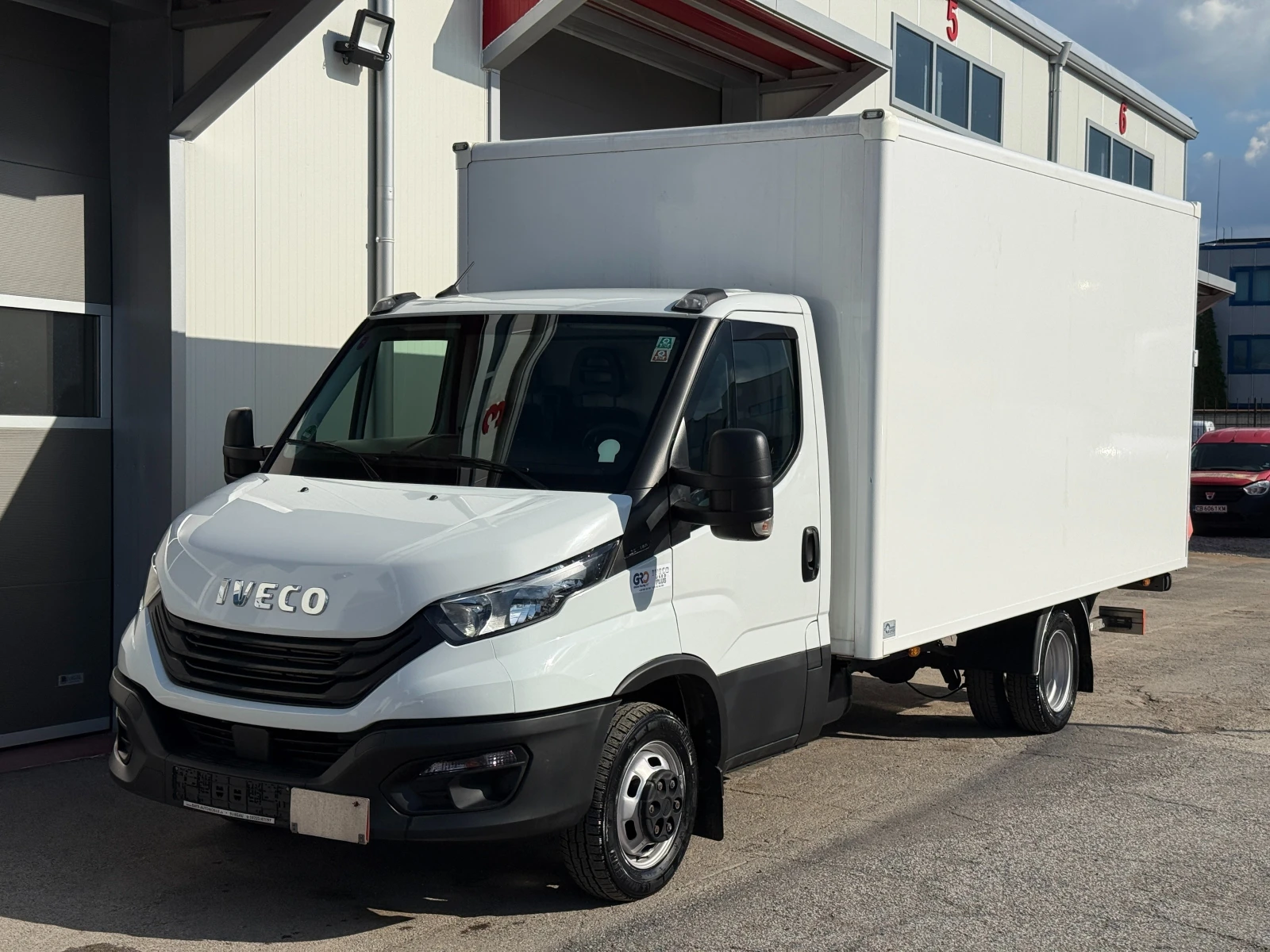 Iveco Daily 2.3 Фургон с падащ борд